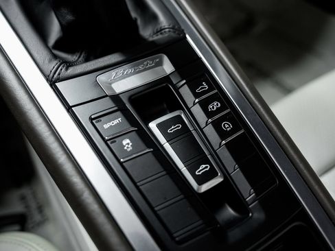Used 2013 Porsche Boxster S RWD image 15