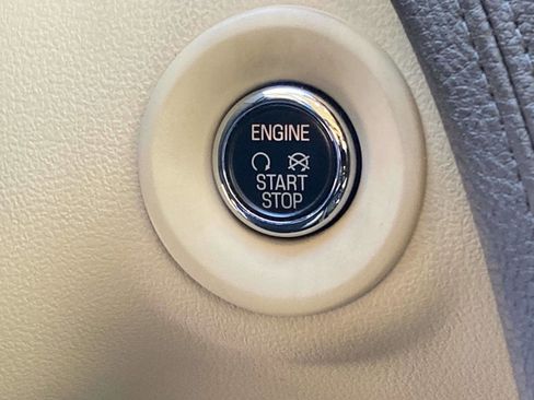 Used 2016 Lincoln MKT AWD w/ Equipment Group 201A image 28