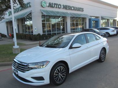 Used 2020 Volkswagen Jetta SE w/ SE Cold Weather Package