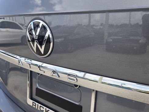Certified 2022 Volkswagen Atlas SE FWD image 16