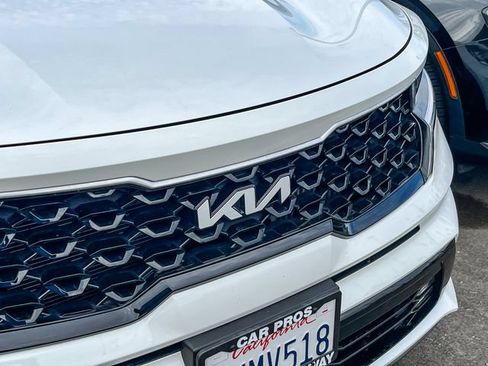 Certified 2023 Kia Sorento EX FWD image 4