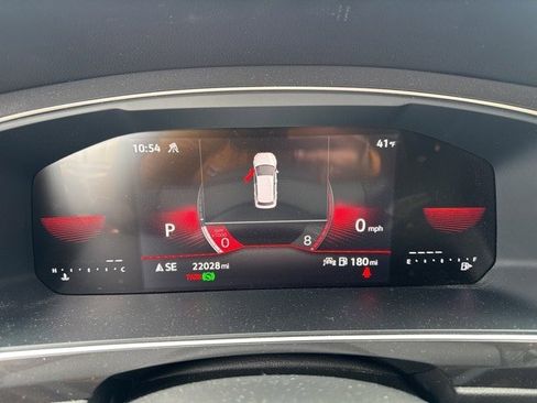 Used 2024 Volkswagen Tiguan SE R-Line image 26