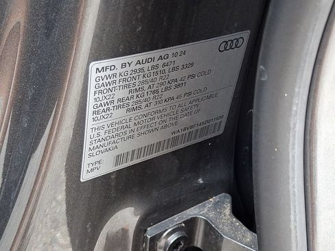 Certified 2025 Audi Q8 Premium Plus w/ Premium Plus Package AWD/4WD image 29