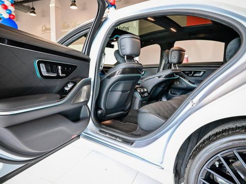 Used 2023 Mercedes-Benz S 580 4MATIC Sedan image 20
