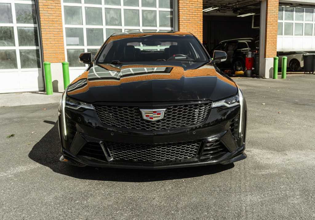Used 2023 Cadillac CT4 V Blackwing w/ Driver Assist Package RWD image 40