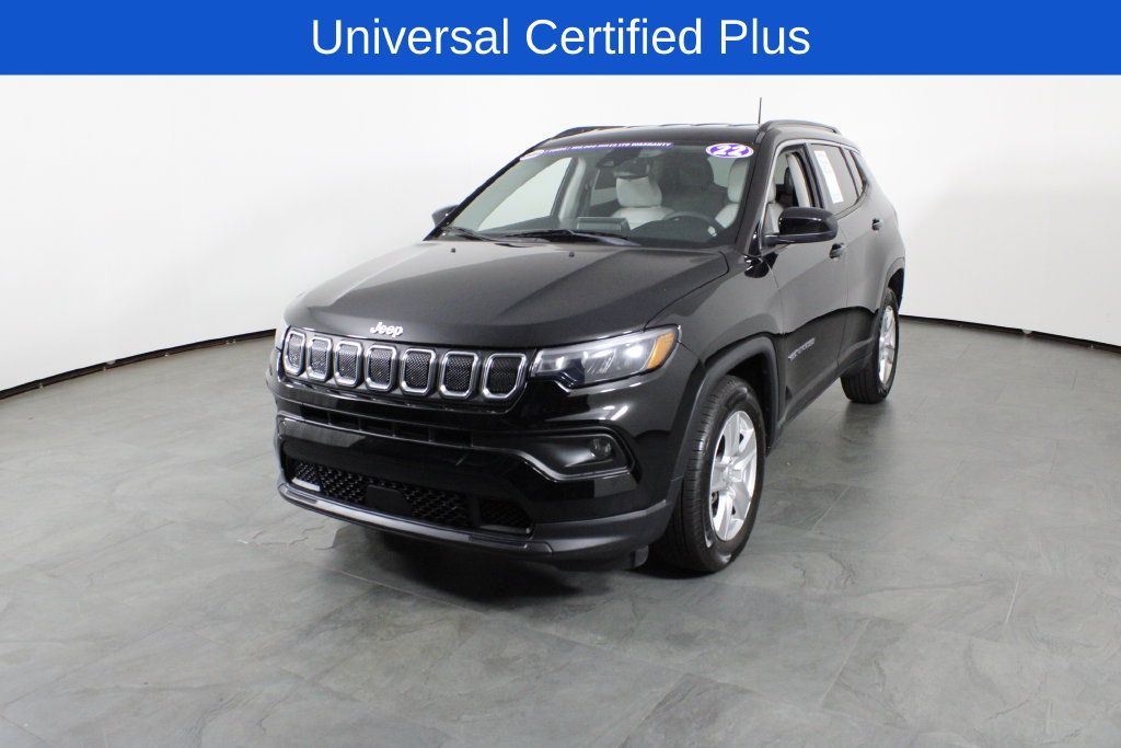 Used 2022 Jeep Compass Latitude FWD image 2