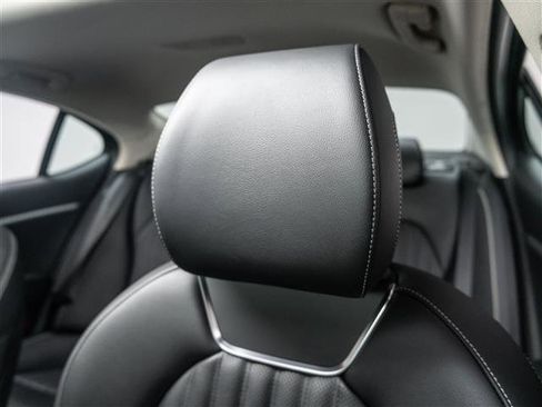 New 2026 Genesis G70 2.5T Prestige image 19