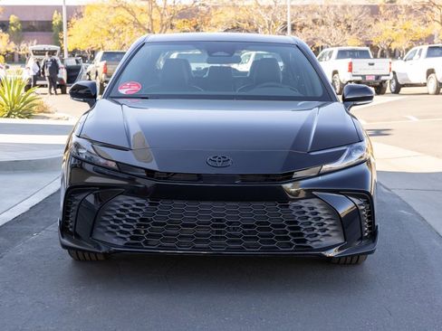 New 2026 Toyota Camry SE FWD image 2