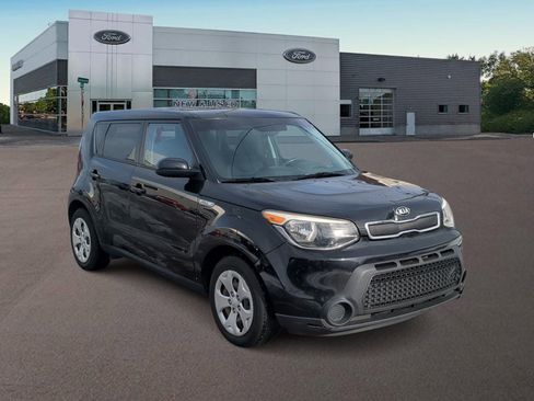 Used 2015 Kia Soul image 2