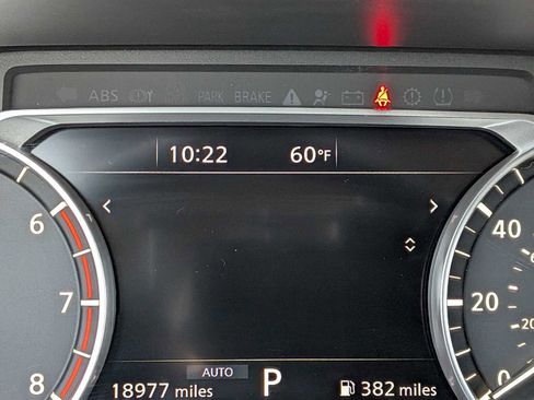 Used 2023 Nissan Rogue SV AWD/4WD image 30