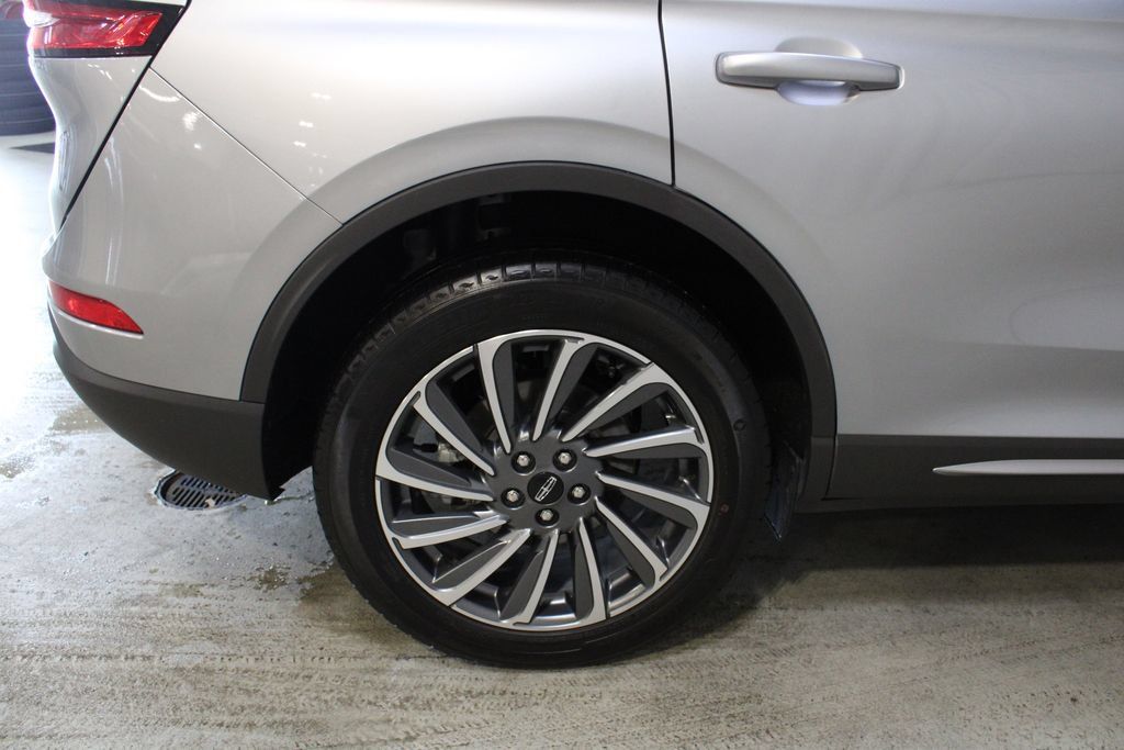 Used 2023 Lincoln Corsair Reserve w/ Equipment Group 201A AWD/4WD image 27
