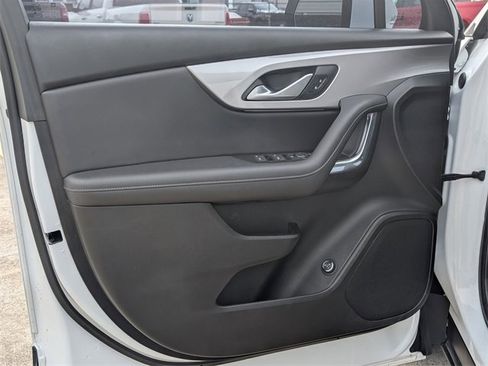 Used 2022 Chevrolet Blazer LT image 10