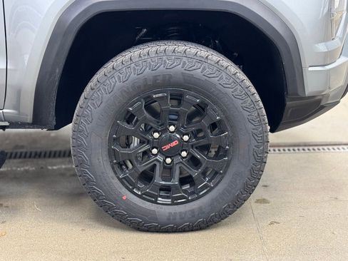 New 2026 GMC Canyon Elevation w/ Convenience Package RWD image 4