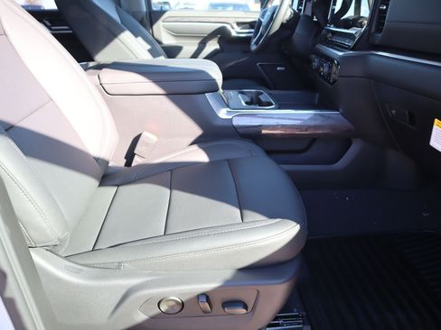 New 2026 Chevrolet Silverado 2500 LTZ w/ Trail Boss Package image 16