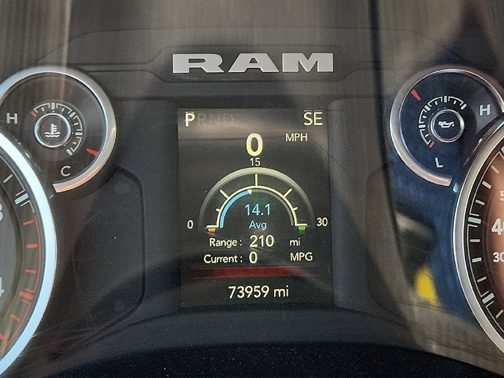 Used 2024 RAM 5500 Tradesman w/ Chrome Appearance Group AWD/4WD image 30