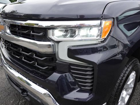 Used 2024 Chevrolet Silverado 1500 LT image 54