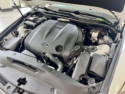 Used 2015 Lexus IS 250 image 18