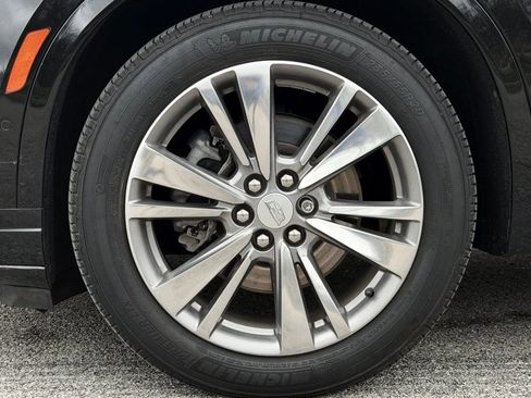 Used 2022 Cadillac XT6 Premium Luxury w/ Technology Package AWD/4WD image 45