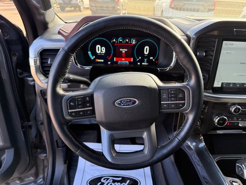 Used 2022 Ford F150 Lariat AWD/4WD image 10