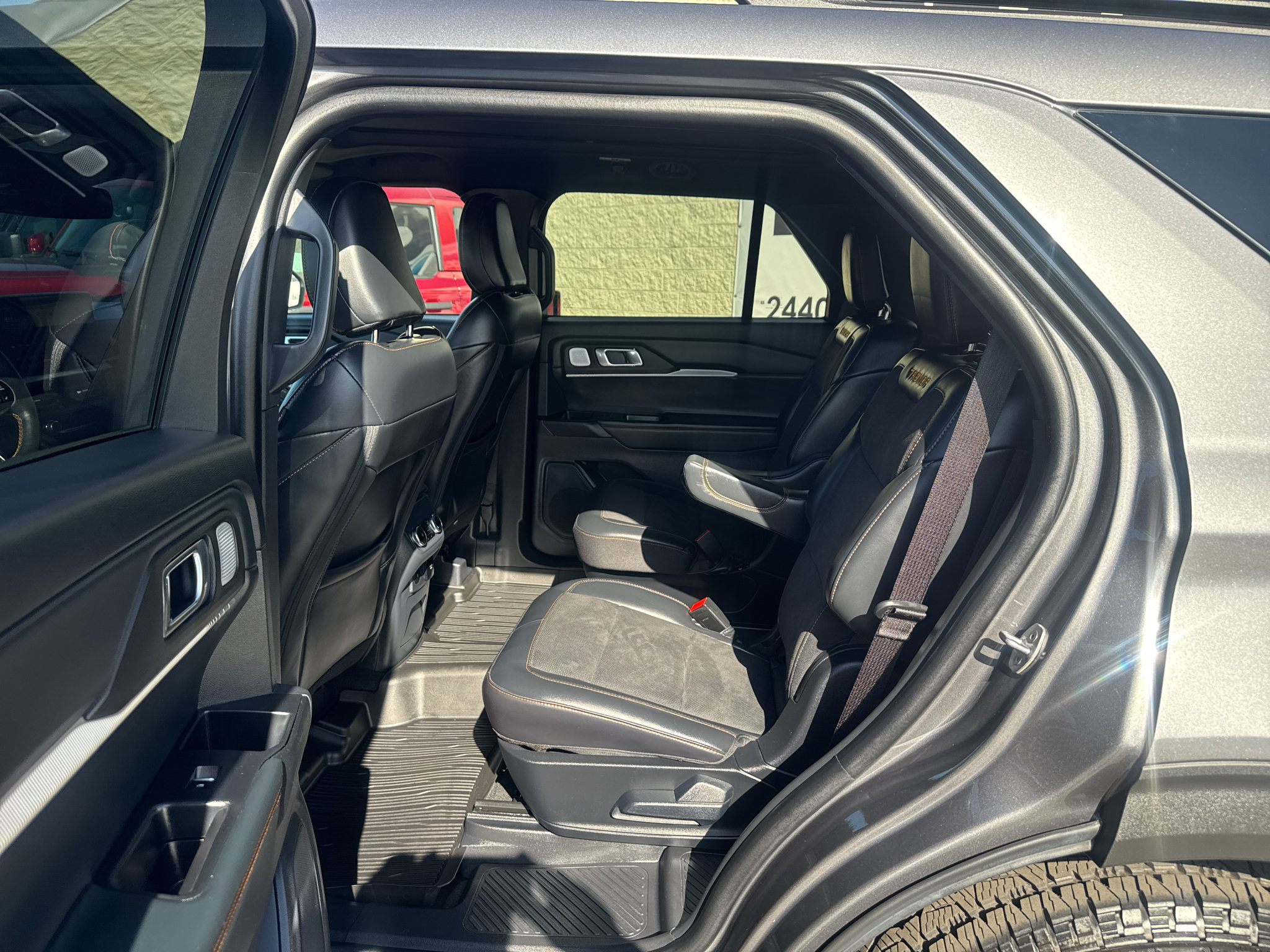 Used 2026 Ford Explorer Tremor w/ Tremor Ultimate Package AWD/4WD image 17