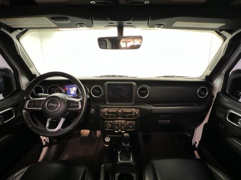 Used 2020 Jeep Wrangler Unlimited Sahara AWD/4WD image 10