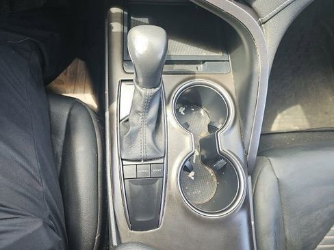 Used 2023 Toyota Camry SE image 6