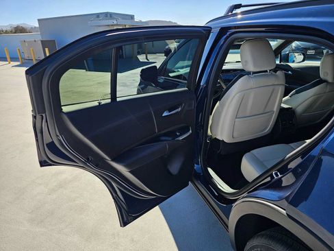 Used 2022 Cadillac XT4 Sport FWD image 15
