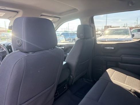 Used 2022 Chevrolet Silverado 1500 Custom Trail Boss image 30