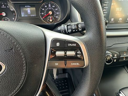 Used 2019 Kia Sorento L image 22