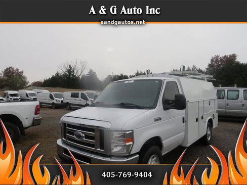 Used 2023 Ford E-350 and Econoline 350 Super Duty w/ Power Windows & Locks Group image 1