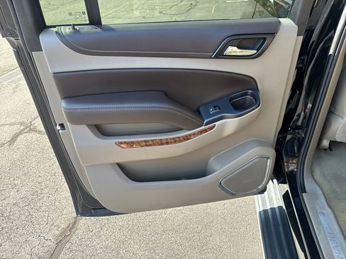 Used 2016 Chevrolet Suburban LTZ AWD/4WD image 35