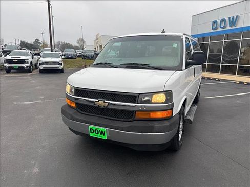 Used 2018 Chevrolet Express 3500 LT w/ LT Preferred Equipment Group image 2