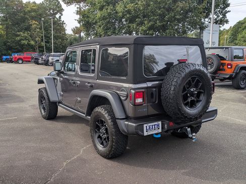 Used 2024 Jeep Wrangler Willys image 8