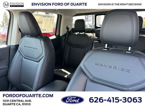 New 2025 Ford Maverick Lariat w/ Black Appearance Package image 15