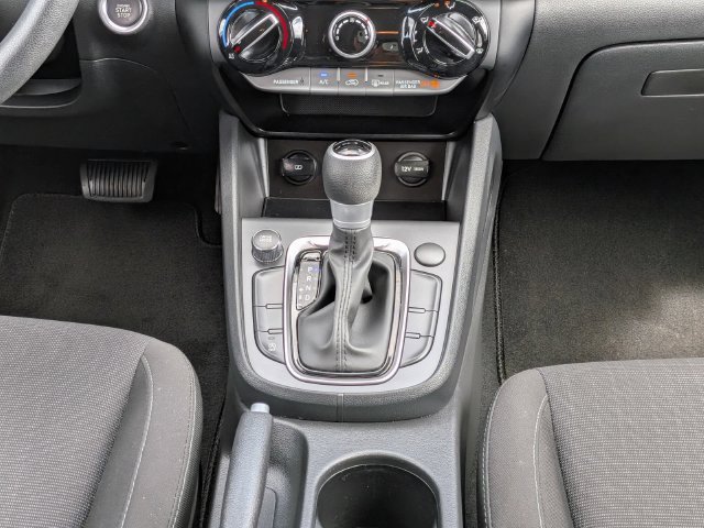 Used 2023 Hyundai Kona SEL FWD image 17