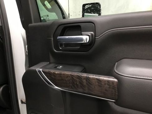 Used 2022 GMC Sierra 2500 Denali image 19