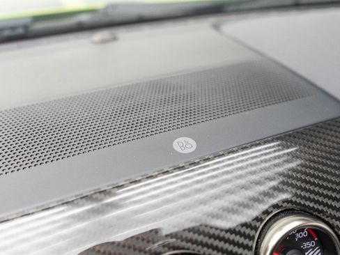 Used 2020 Ford Mustang Shelby GT350 w/ Technology Package image 95