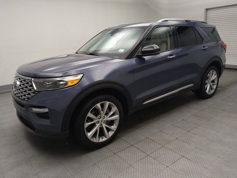 Used 2021 Ford Explorer Platinum w/ Equipment Group 601A AWD/4WD image 2