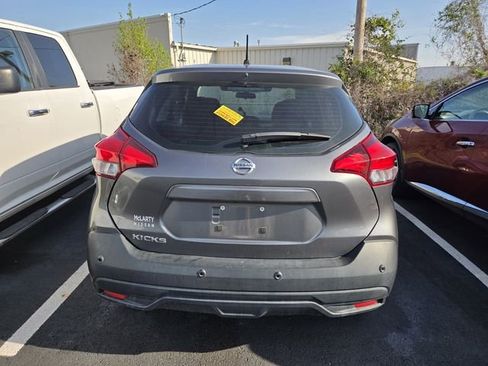 Used 2020 Nissan Kicks S image 7