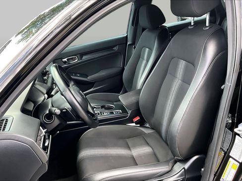 Used 2023 Honda Civic Sport image 8