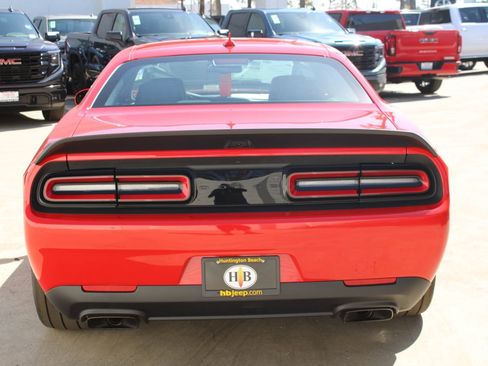 New 2023 Dodge Challenger SRT Hellcat Redeye RWD image 5