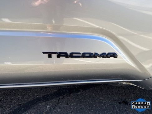 Certified 2025 Toyota Tacoma TRD Off-Road image 10