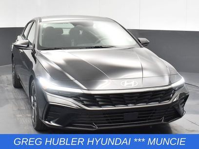 New 2025 Hyundai Elantra SEL