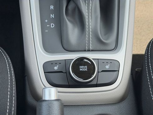 New 2026 Hyundai Venue SEL FWD image 18