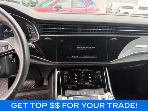 Used 2022 Audi Q7 2.0T Premium w/ Convenience Package AWD/4WD image 3