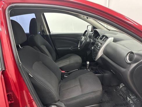 Used 2015 Nissan Versa SV FWD image 22