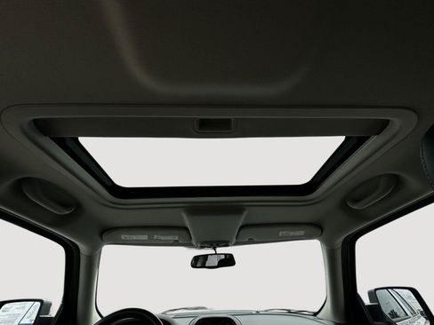 Used 2016 Jeep Patriot High Altitude AWD/4WD image 25