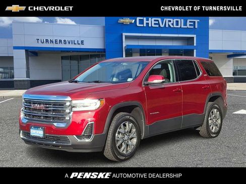 Certified 2023 GMC Acadia SLE image 1