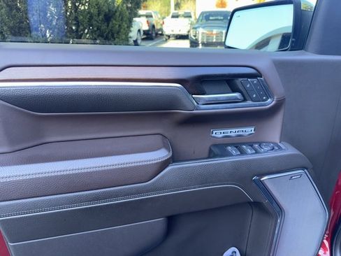 Used 2024 GMC Sierra 1500 Denali image 10