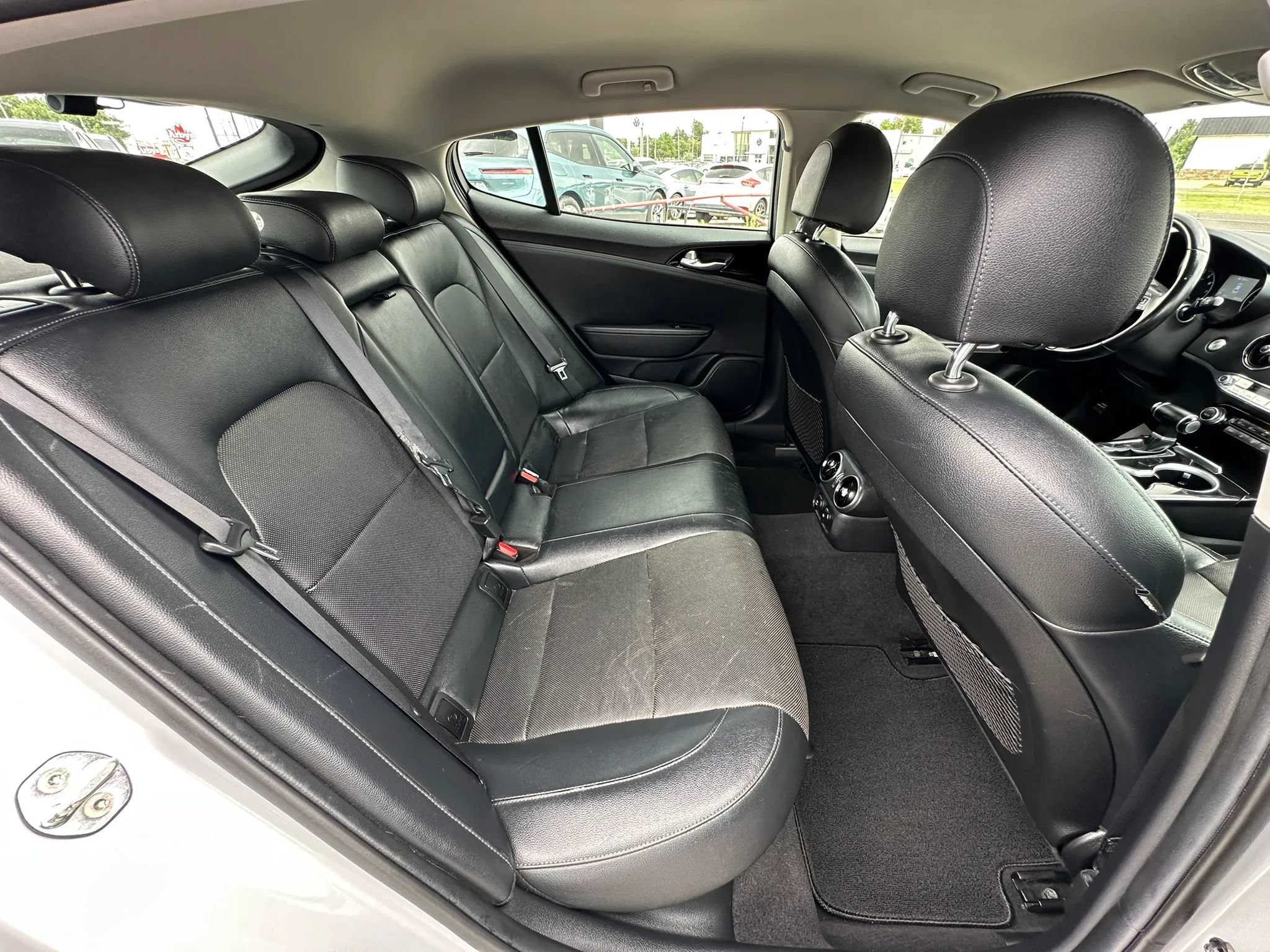 Used 2018 Kia Stinger RWD image 14